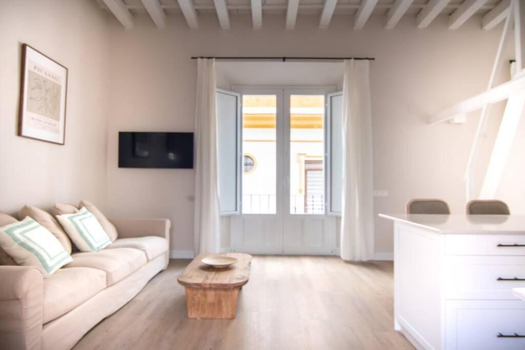 G12 Trendy And Comfy Bright Loft Meters From Bullring And Trianas Bridge, Galera Street * Séville