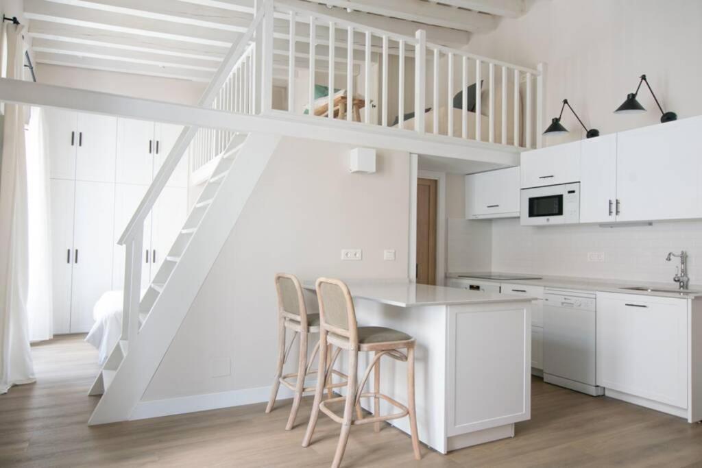 G12 Trendy And Comfy Bright Loft Meters From Bullring And Trianas Bridge, Galera Street * Séville